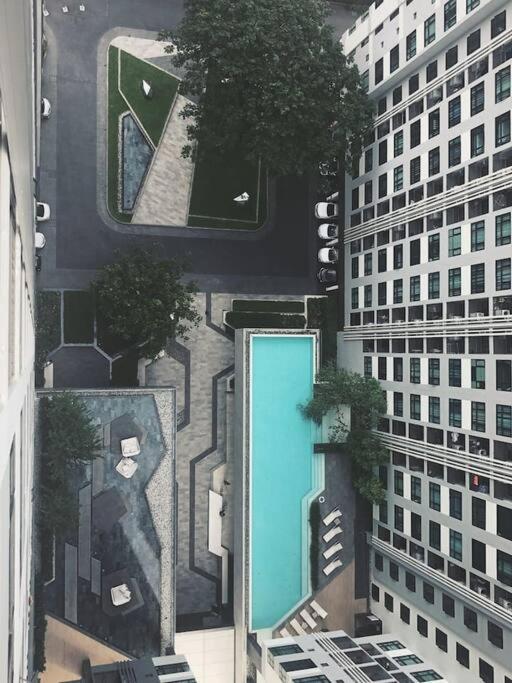 The Base Central Патая Екстериор снимка